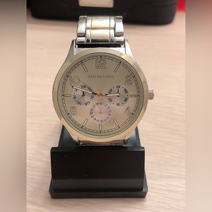 Van Heusen Watch